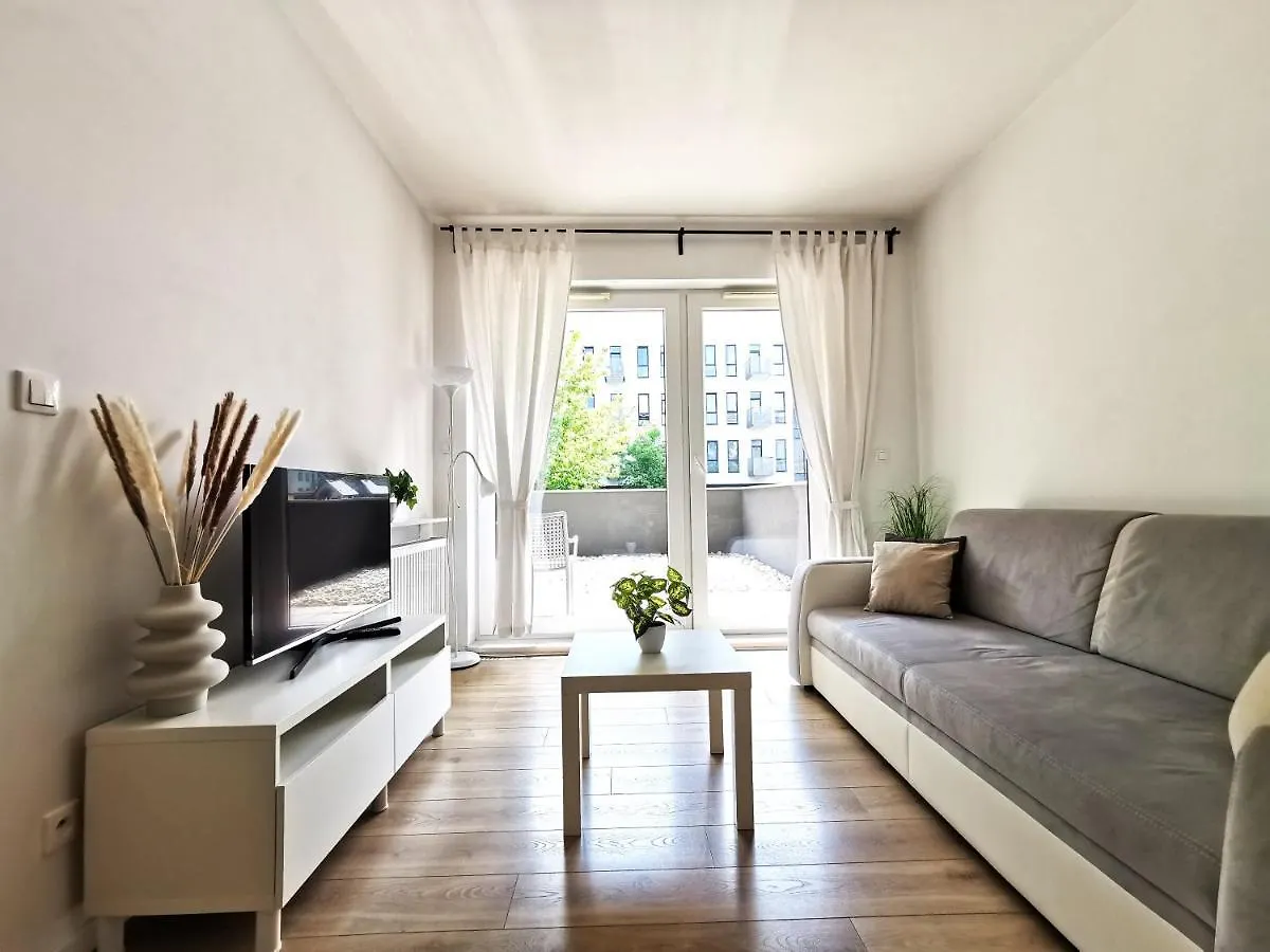 Matejki Apartment ~ Self Check-In 24 ~ Parking Wroclaw Poland